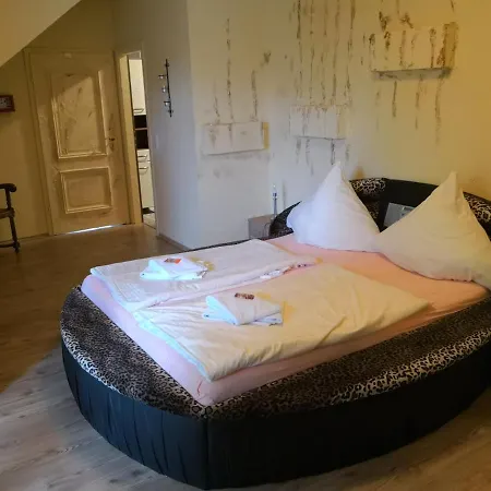 Waldgasthaus Am Schwarzenbruch ホテル *