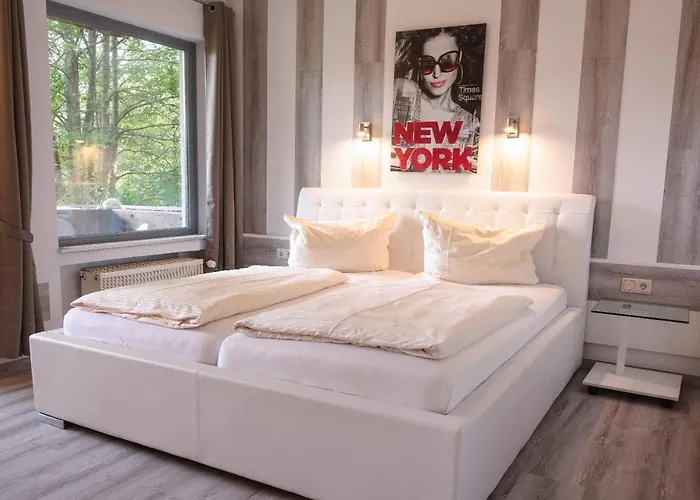 Waldgasthaus Am Schwarzenbruch * Allenbach