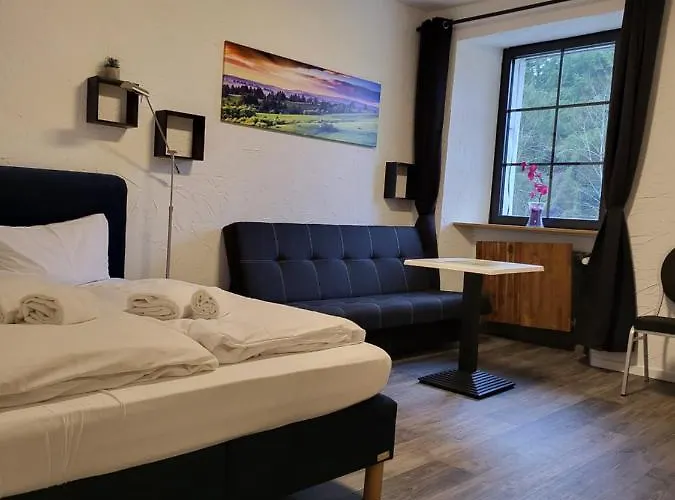 Waldgasthaus Am Schwarzenbruch * 알렌바크